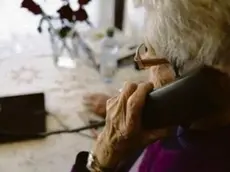 Nonna beffata dalla voce della nipote clonata con l'AI