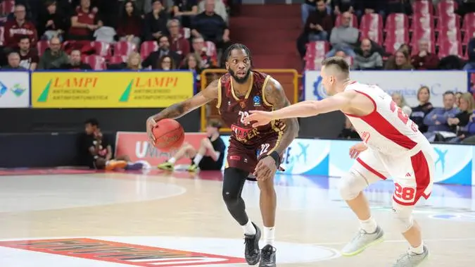 Jordan Parks incontenibile: 30 punti e 8 rimbalzi. Foto Pòrcile