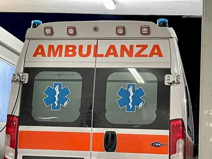 Un'ambulanza: un uomo ha tentato di rubarne una a Jesolo