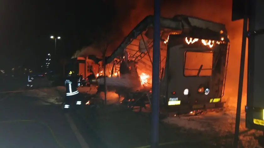 L'intervento dei vigili del fuoco a Carpanedo di Albignasego