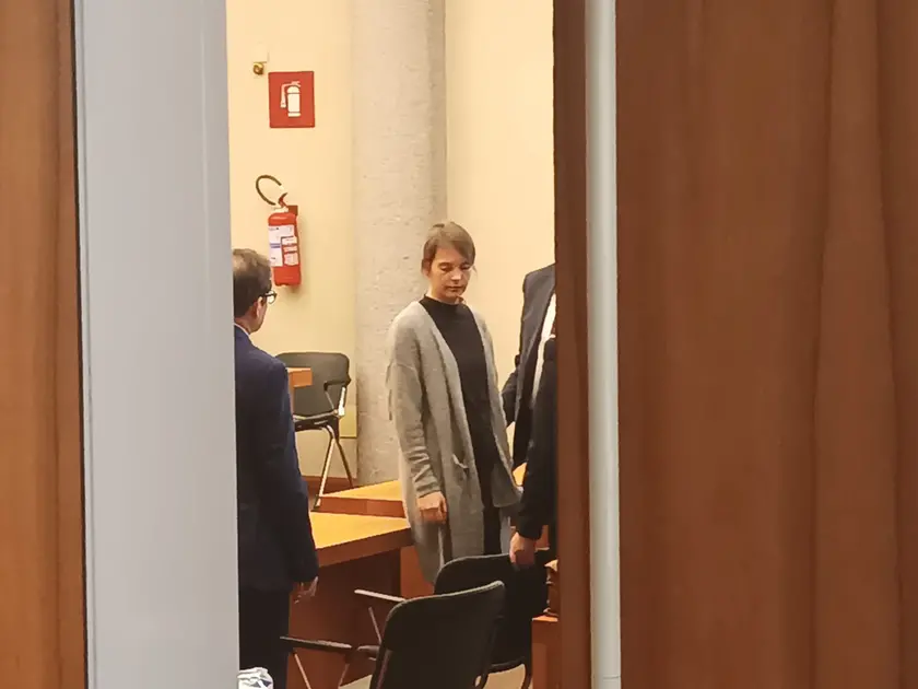 Angelika Hutter nell’aula del tribunale