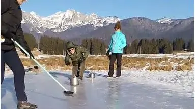 Il curling sul Cansiglio con le pentole