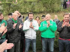 Matteo Salvini con il leghista Pan (a sinistra), Marcato e Bitonci (a destra)