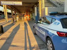 La polizia in stazione a Mestre