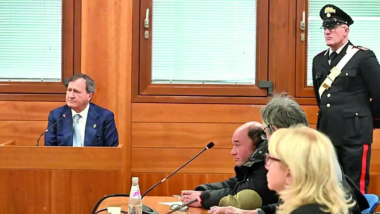 Il sindaco di Venezia Luigi Brugnaro durante una fase della sua testimonianza