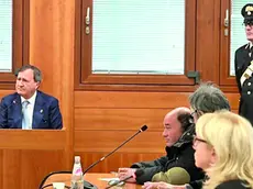 Il sindaco di Venezia Luigi Brugnaro durante una fase della sua testimonianza