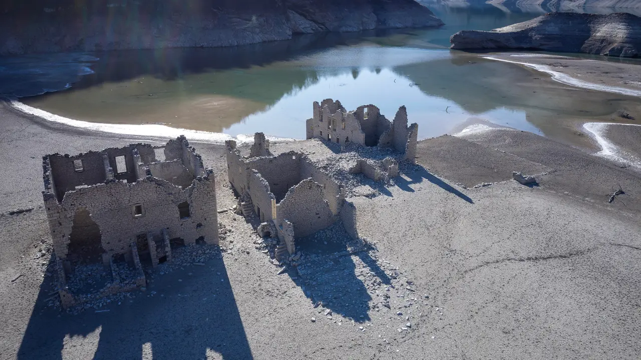 La meraviglia del lago di Redona ©Foto Petrussi