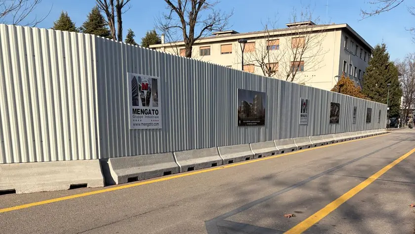 Il cantiere della nuova questura in via Ulloa