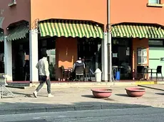 Il bar all’esterno del quale lunedì sera si è verificata una rissa