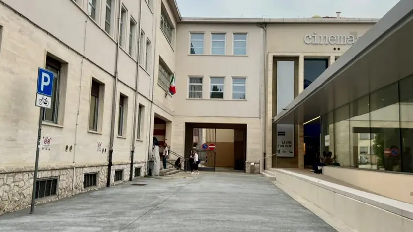 Ora c’è anche l’interessamento del ministero su quanto avvenuto al liceo Leopardi-Majorana