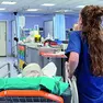 Un’infermiera nel reparto di Pronto soccorso di un ospedale