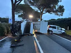 L'incidente tra i tre veicolo (foto Bortoluzzi)
