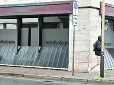 L’hotel Bologna ha fatto in modo che i consumatori non si siedano lungo la proprietà