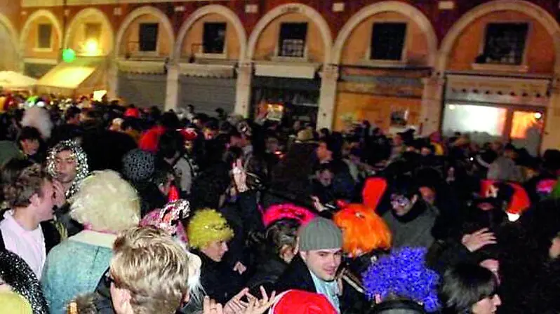 La movida notturna nella zona di Rialto, in zona è avvenuto l’accoltellamento