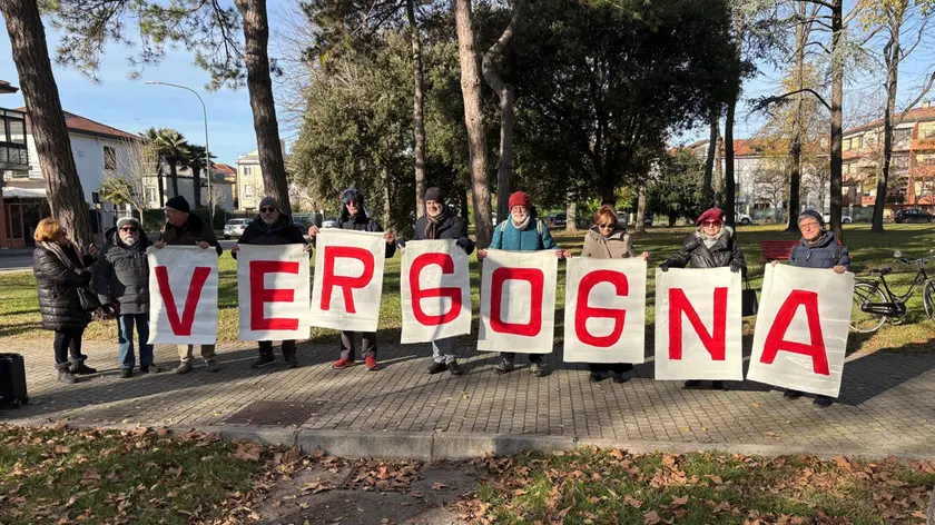 La protesta del Comitato Ambientalista Altro Lido a inizio dicembre a Ca' Bianca
