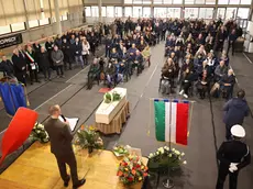 La cerimonia per l'addio a Bruno Cipolla al Dopolavoro ferroviario