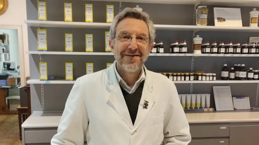 Il dottor Gabriele Beltrame, farmacista a Santa Maria la Longa