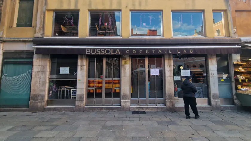 Il locale dove è avvenuto l'accoltellamento