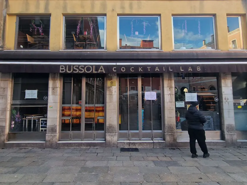 Il locale dove è avvenuto l'accoltellamento