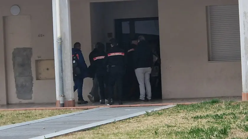 Il sopralluogo di amministratori e forze dell'ordine al Villaggio dei Fiori di Spinea