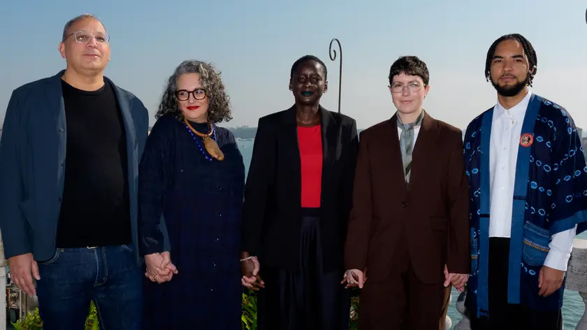 Il team sulla terrazza di Ca' Giustinian (foto Avezzù)