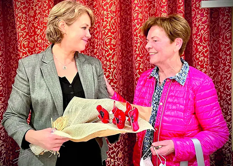 La giornalista Giusy Baioni e Anna Boggian in occasione della presentazione del libro