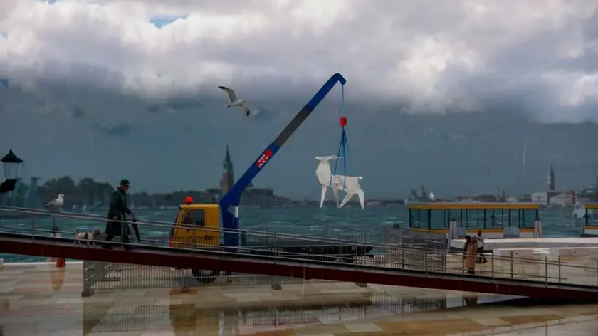 La statua salvata dalla guerra in Ucraina alla Biennale di Venezia