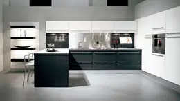 Un modello di cucina della Snaidero di Majano