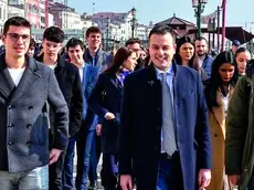 Il candidato sindaco del centrodestra, al centro, prima della presentazione di venerdì scorso