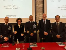 Da sinistra, Domenico Guglielmi, Tiziana Lippiello, Stefano Barbieri, Benno Albrecht, Mario Sprovieri