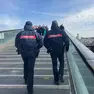 Carabinieri sul ponte della Costituzione a Venezia