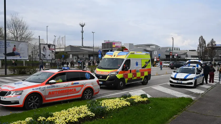 I soccorsi sul luogo dell'incidente a Pordenone