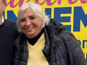 L'assessora Paola Mar con il candidato Simone Venturini