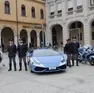 La Lamborghini della polizia stradale in piazza a San Donà