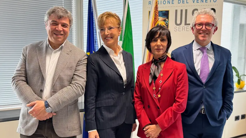 Il dg Massimo Zuin con i vertici della direzione strategica dell'Usl 3