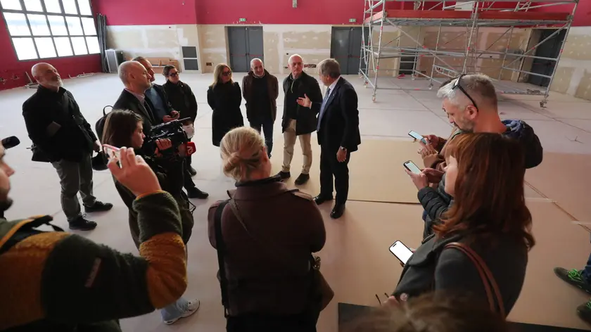 Il sopralluogo all'ex Palaplip con il sindaco Brugnaro