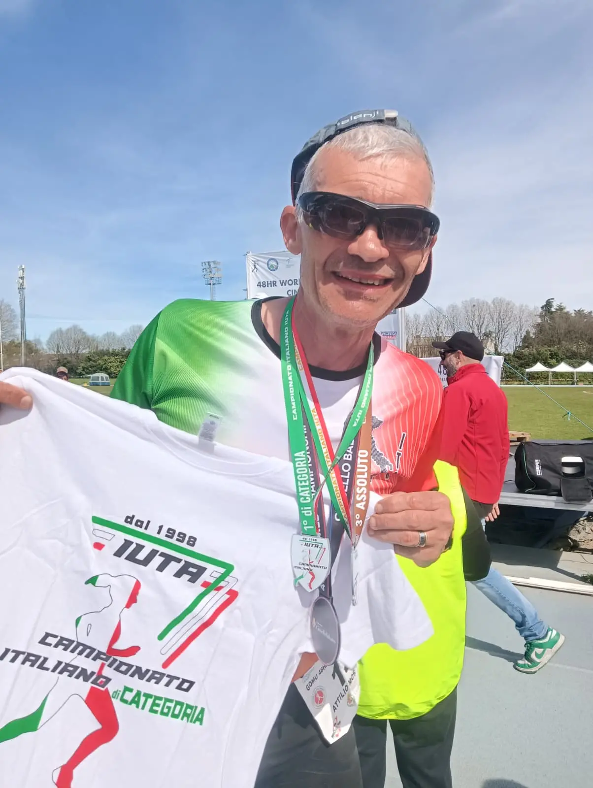 Moregola al termine della corsa, con la maglia di campione italiano over 55