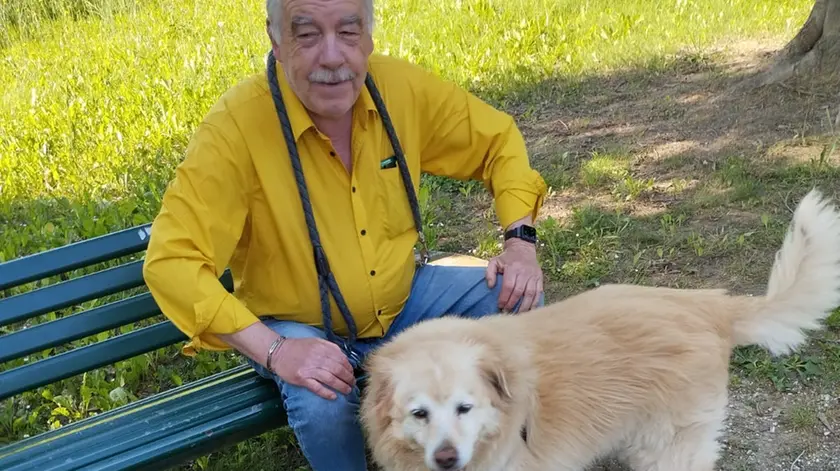 Roberto Vivi, e il suo cane Oliver