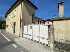 Via Ca' Colombara a Favaro Veneto, dove si è verificato l'incendio