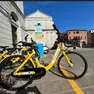Una delle stazioni del bike sharing in centro storico a Chioggia