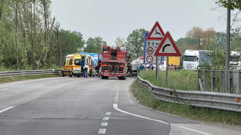 La scena dell'incidente sulla strada del Santo a Resana