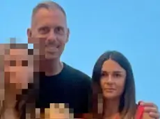 Laura Carosella con l'ex marito Francesco Benussi e le figlie