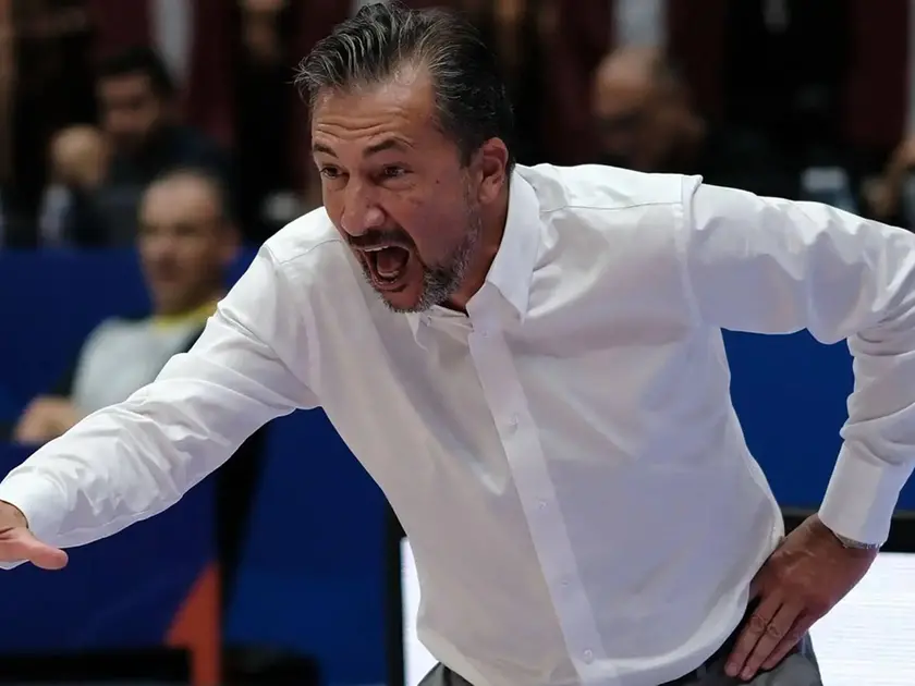 Tutta la grinta di Luca Banchi, in pole position per guidare la Reyer