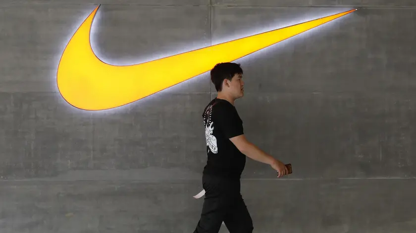 Venezia, processo ai borseggiatori: Nike si costituisce parte civile per i furti all’outlet di Noventa