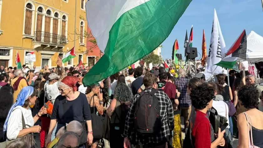 La manifestazione a sostegno della Sumud Flotilla a Venezia
