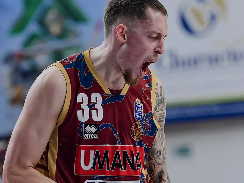 Reyer Venezia demolisce Sassari