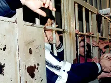 La carenze di personale si ripercuote anche nelle carceri