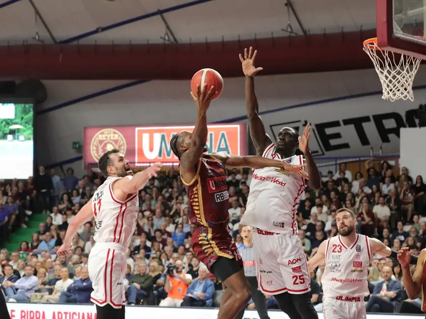 Sconfitta interna per la Reyer. Foto Porcile