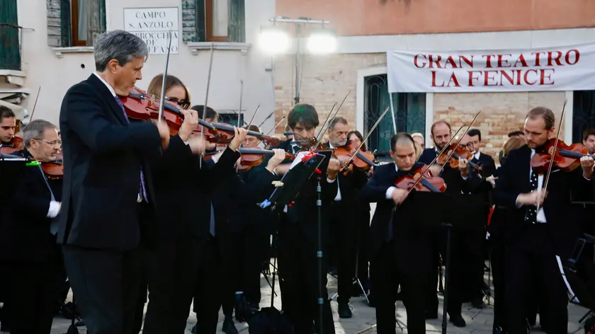 Lo sciopero delle maestranze della Fenice con il concerto in campo Sant’Angelo lo scorso ottobre