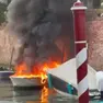Il rogo che ha distrutto la barca